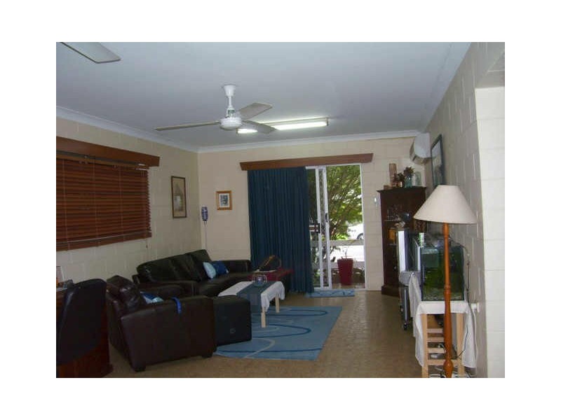 37 Koch Street,, Mooroobool QLD 4870