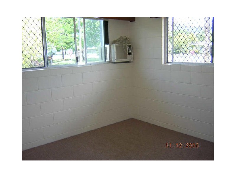 37 Koch Street,, Mooroobool QLD 4870