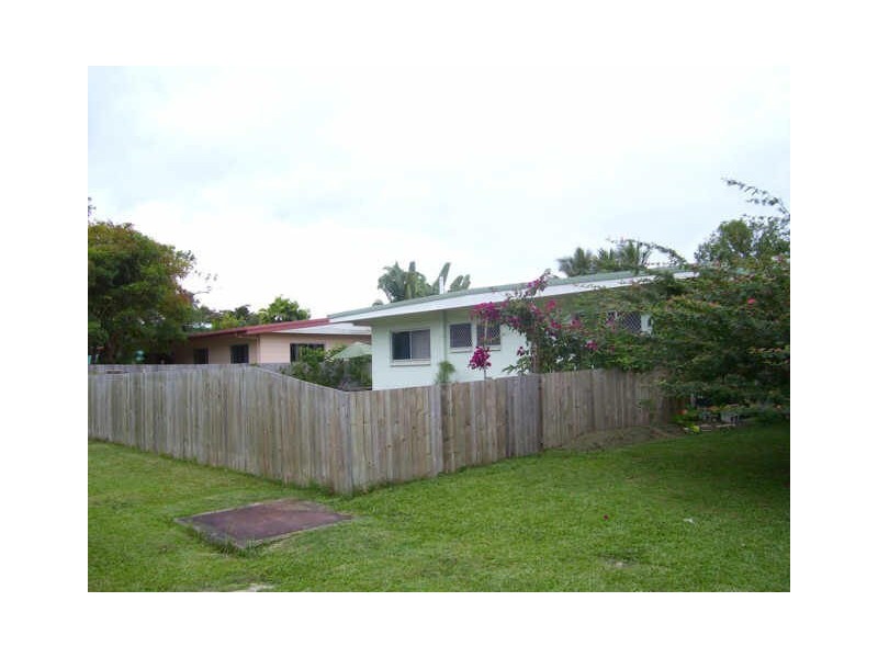 37 Koch Street,, Mooroobool QLD 4870