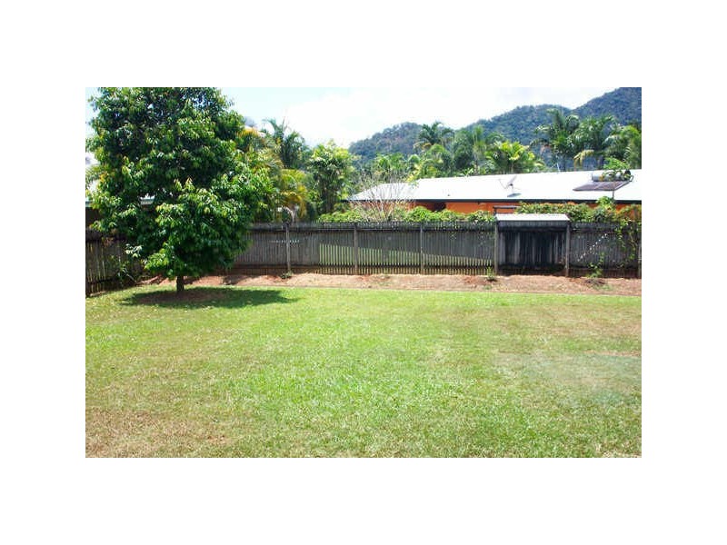 51 Michaelangelo Drive, Redlynch QLD 4870