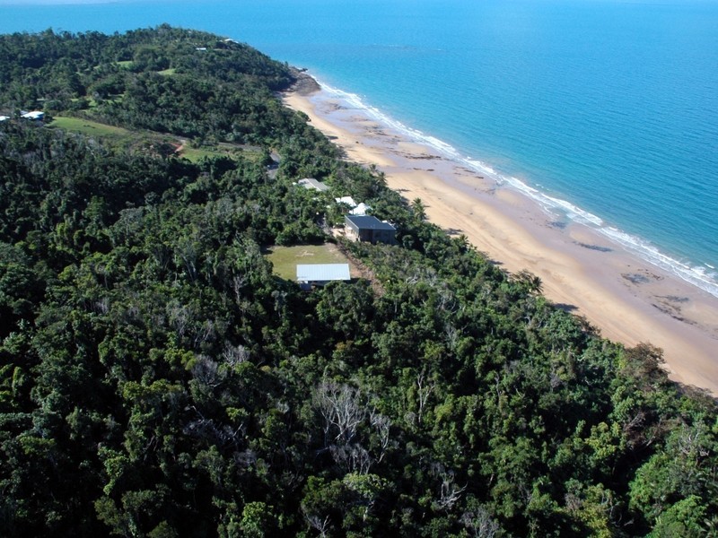 1 Holt Road, Bingil Bay QLD 4852