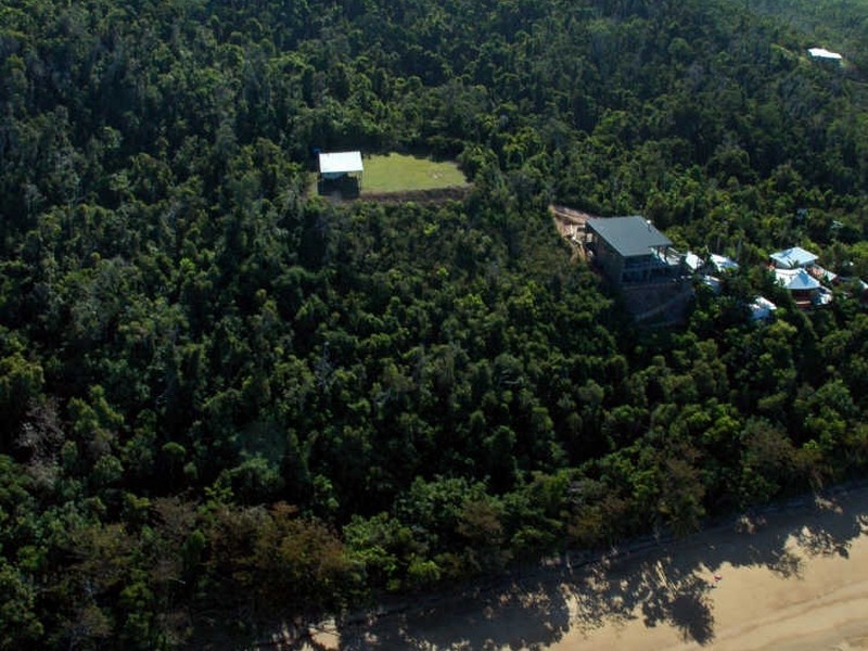 1 Holt Road, Bingil Bay QLD 4852