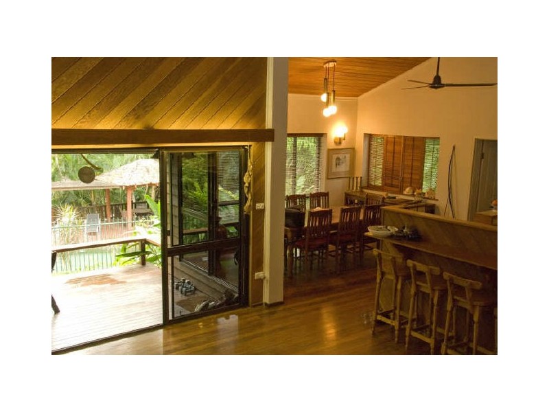 32 Megan Street, Freshwater QLD 4870