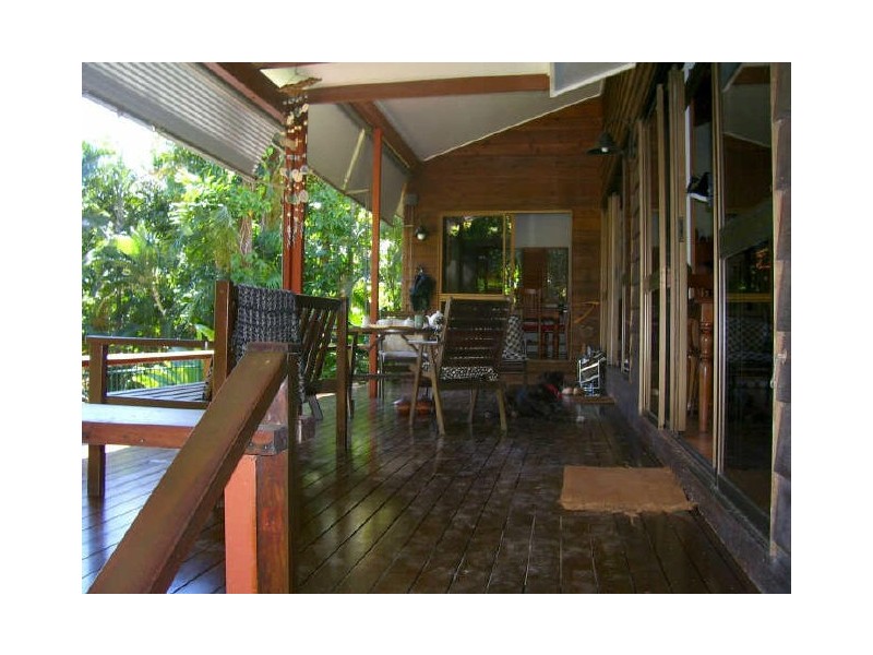 32 Megan Street, Freshwater QLD 4870