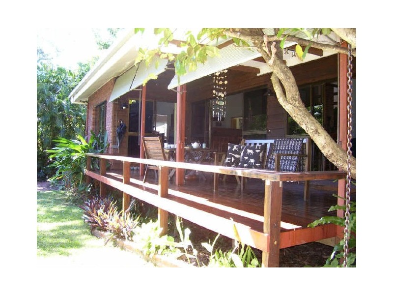 32 Megan Street, Freshwater QLD 4870