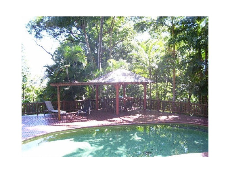 32 Megan Street, Freshwater QLD 4870