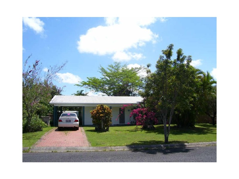 16 Kangaroo Street, Bentley Park QLD 4869