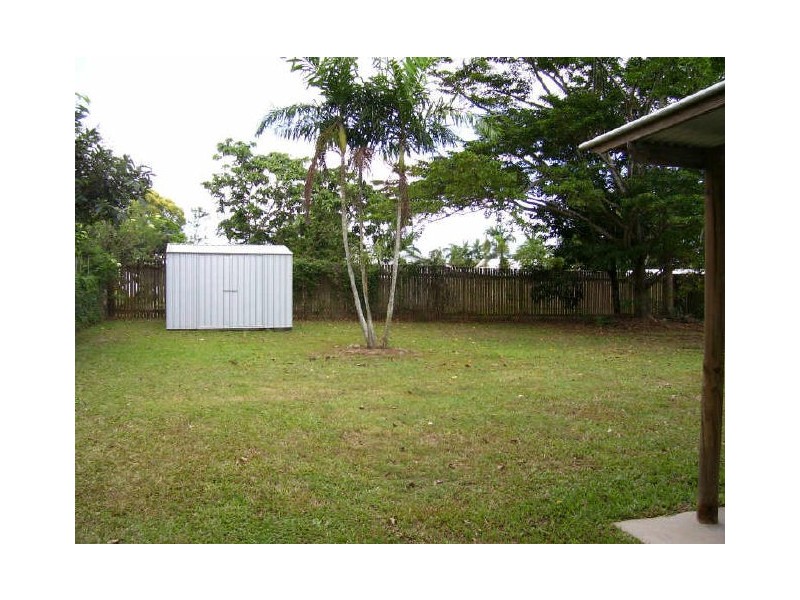 16 Kangaroo Street, Bentley Park QLD 4869
