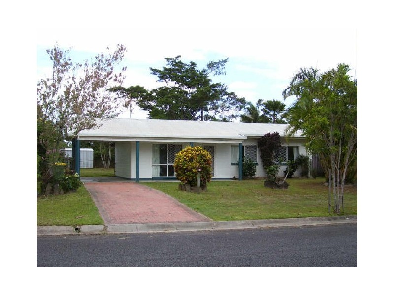 16 Kangaroo Street, Bentley Park QLD 4869