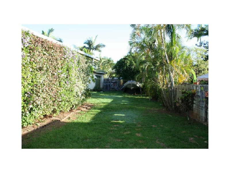 16 Carroo Street, Bayview Heights QLD 4868