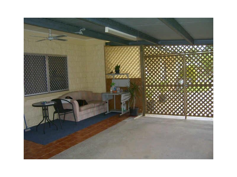 2/80 Hollywood Boulevard, White Rock QLD 4868