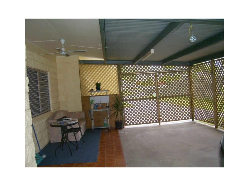 2/80 Hollywood Boulevard, White Rock QLD 4868