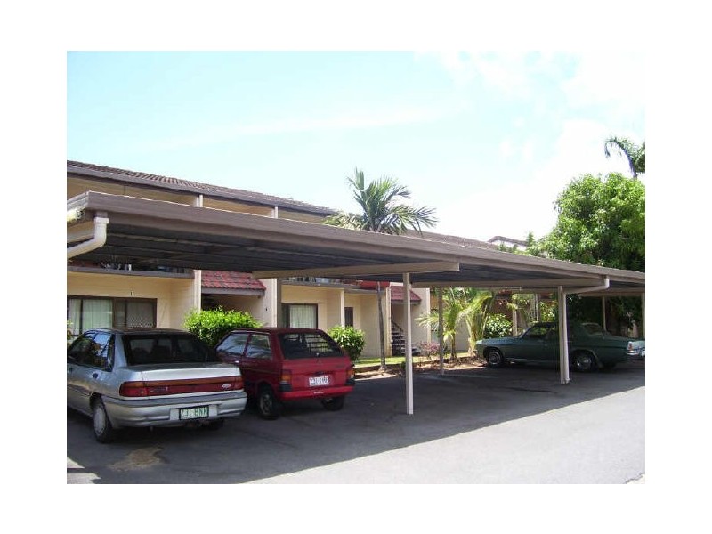 2/439 Severin Street, Manunda QLD 4870