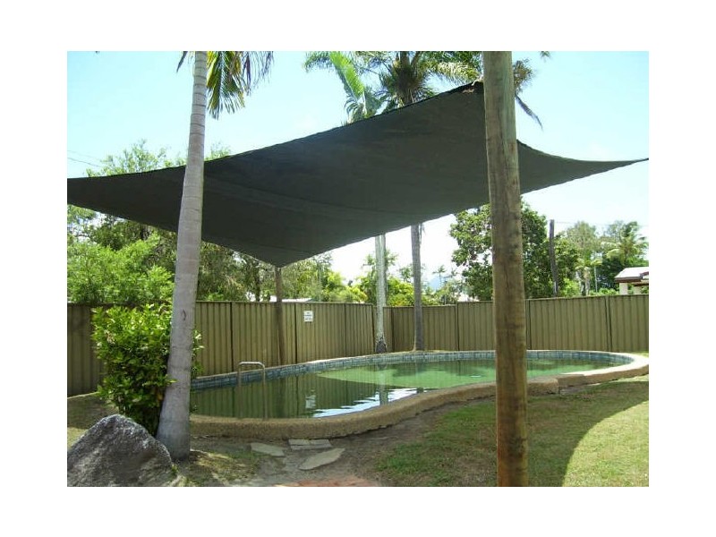 2/439 Severin Street, Manunda QLD 4870