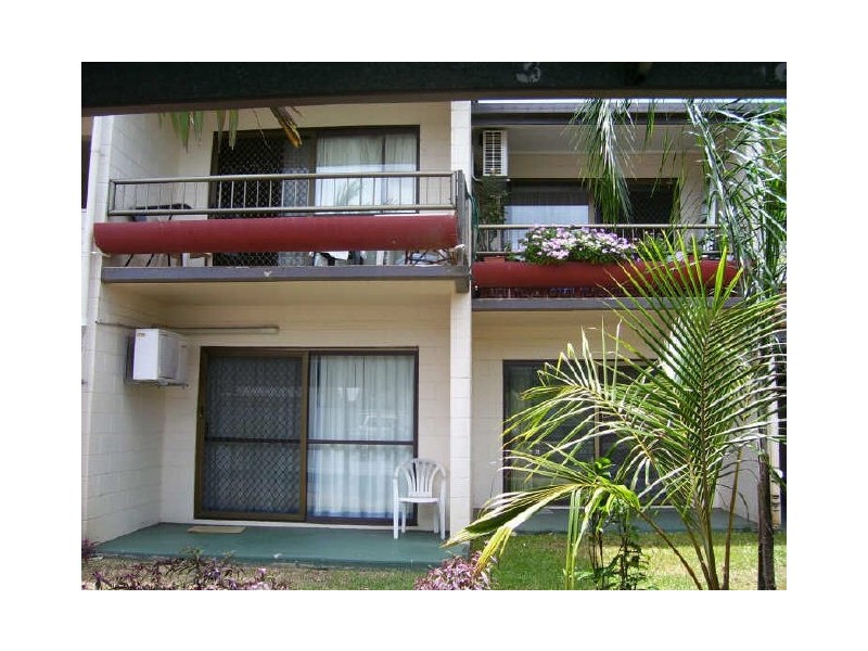 2/439 Severin Street, Manunda QLD 4870