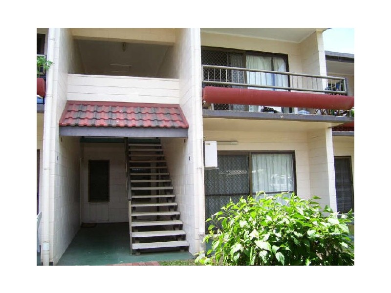 2/439 Severin Street, Manunda QLD 4870