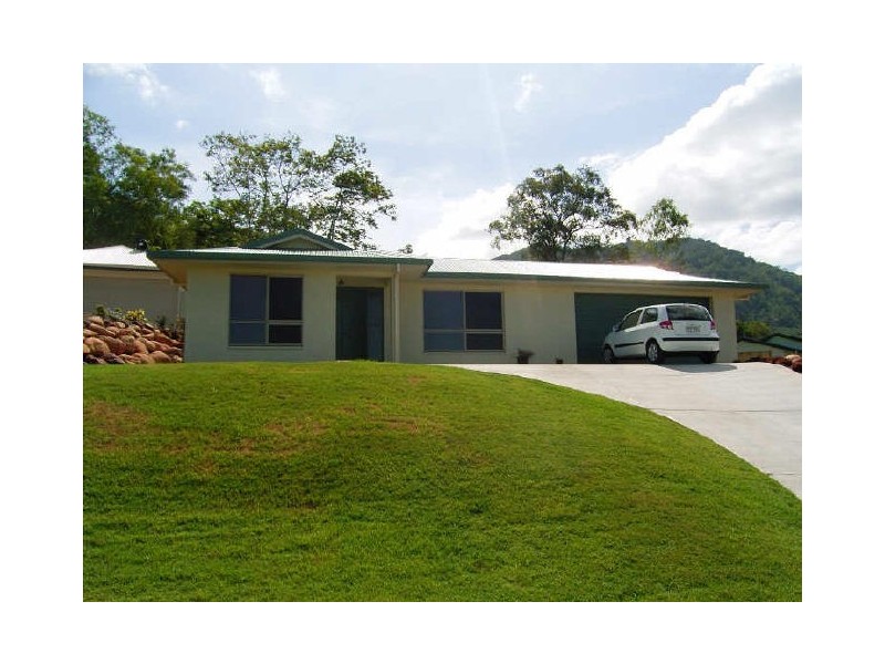 83 Callum Street, Mooroobool QLD 4870