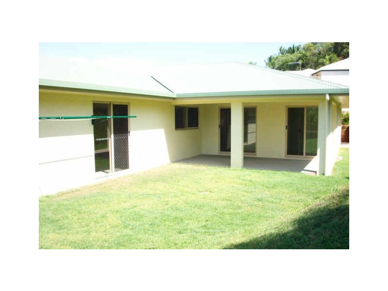 83 Callum Street, Mooroobool QLD 4870