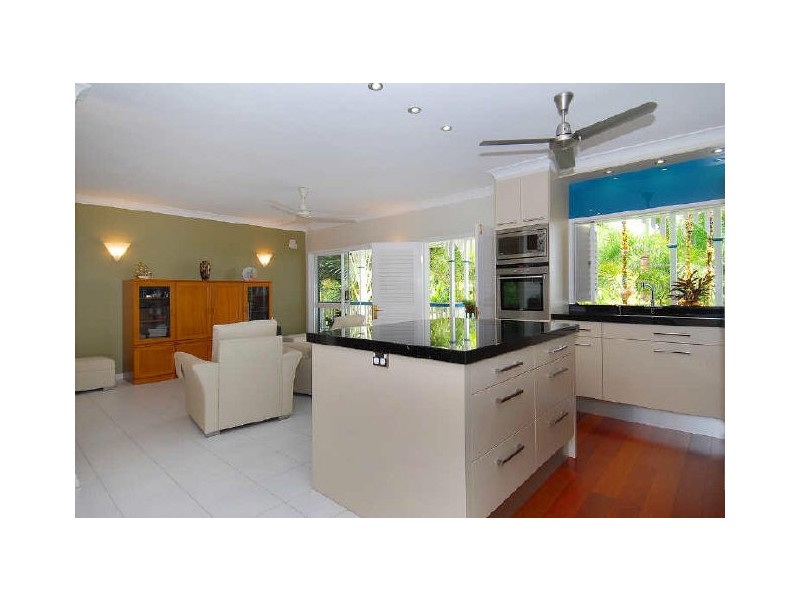 273 Toogood Road, Bayview Heights QLD 4868