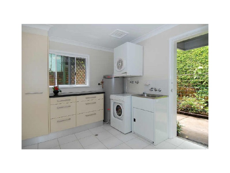 273 Toogood Road, Bayview Heights QLD 4868