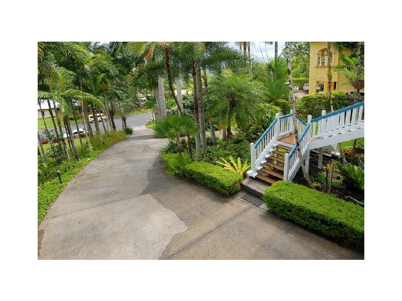 273 Toogood Road, Bayview Heights QLD 4868