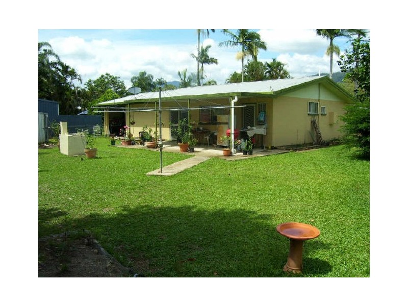 22 Universal Close, White Rock QLD 4868