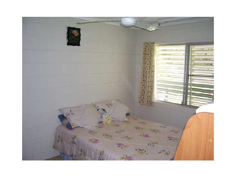 22 Universal Close, White Rock QLD 4868