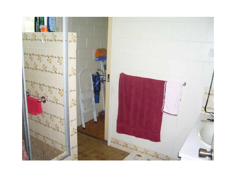 22 Universal Close, White Rock QLD 4868