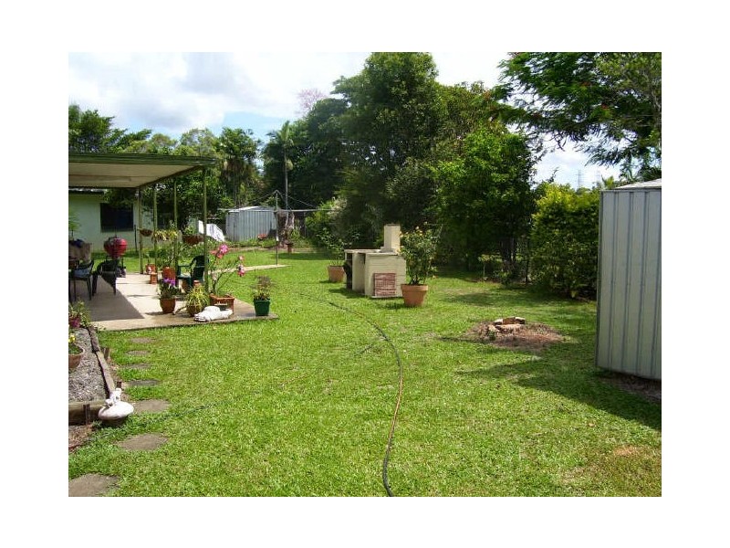 22 Universal Close, White Rock QLD 4868