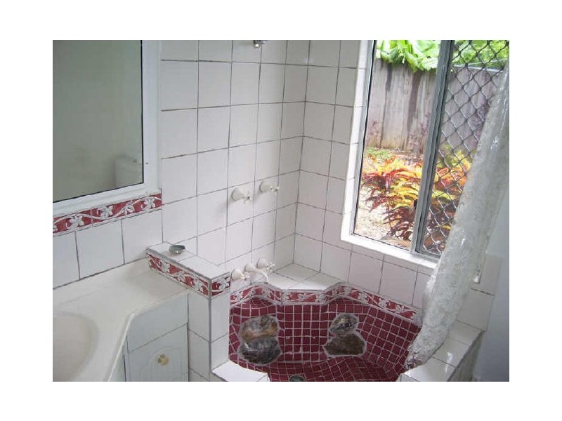 77 Hollywood Boulevard, White Rock QLD 4868