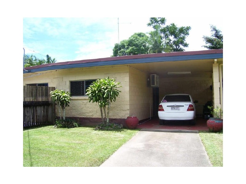 1/16 Kowinka Street, White Rock QLD 4868