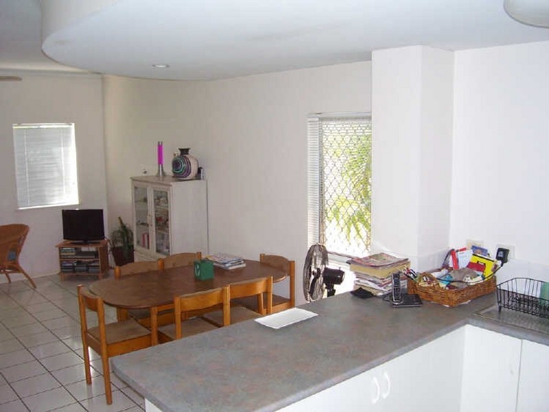 9/42 Springfield Crescent, Manoora QLD 4870