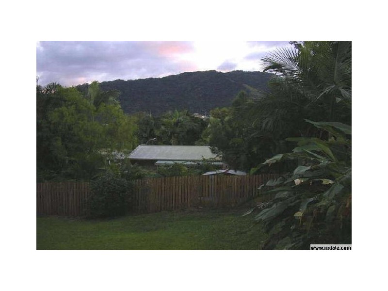 55 Mestrez Street, Mooroobool QLD 4870