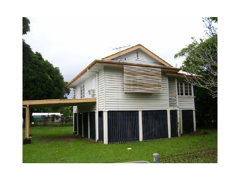 26 Downing Street, Earlville QLD 4870