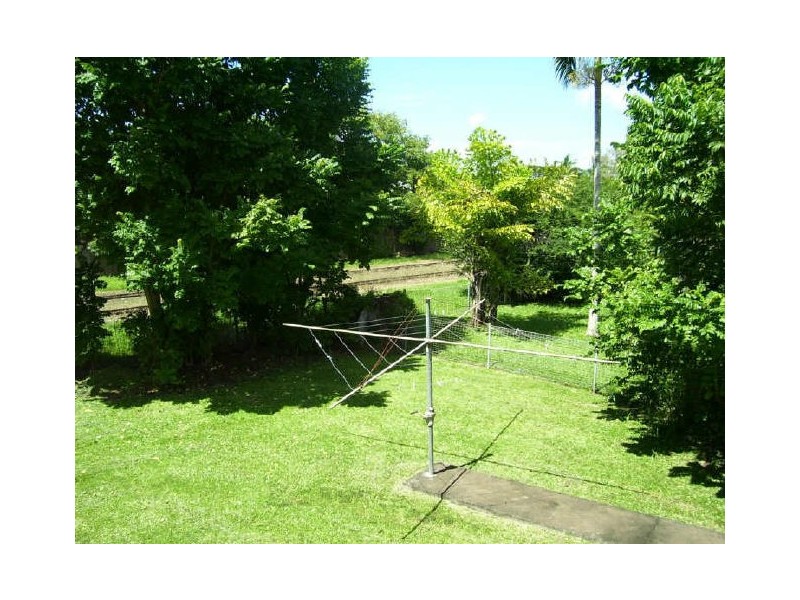 26 Downing Street, Earlville QLD 4870