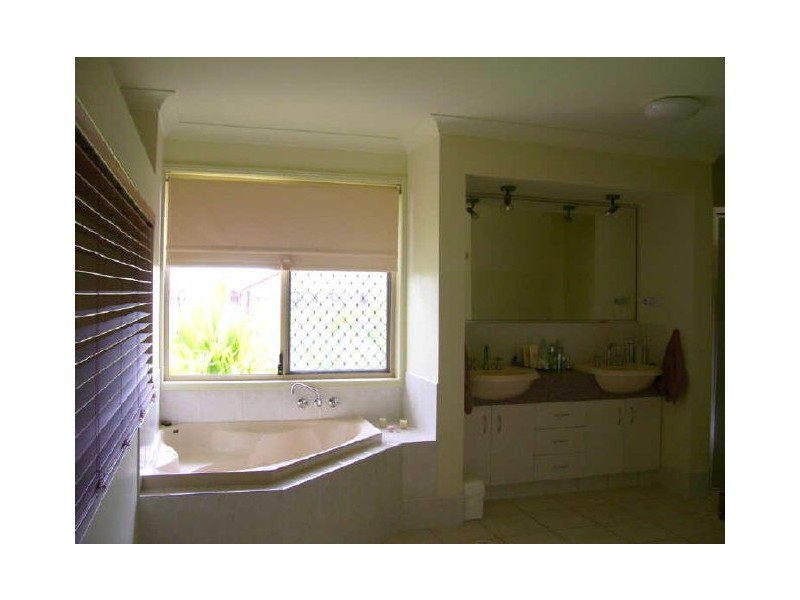 28 Foxtail Street, Mount Sheridan QLD 4868