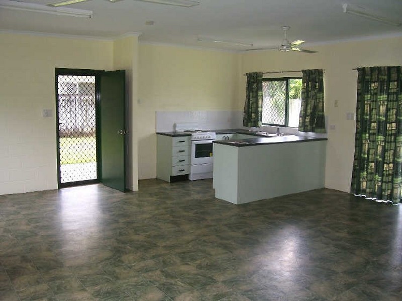 36 Cracknell Road, White Rock QLD 4868