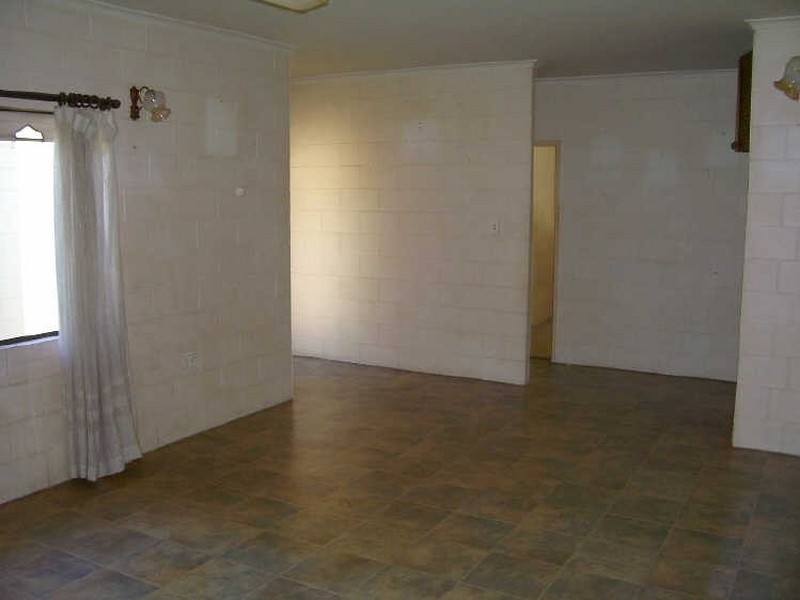 33 Sirius Street, Bentley Park QLD 4869