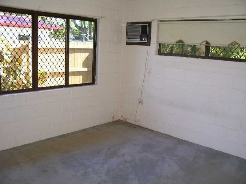 33 Sirius Street, Bentley Park QLD 4869