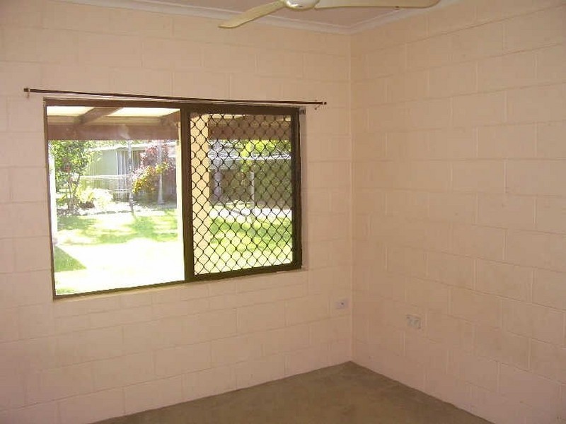 33 Sirius Street, Bentley Park QLD 4869