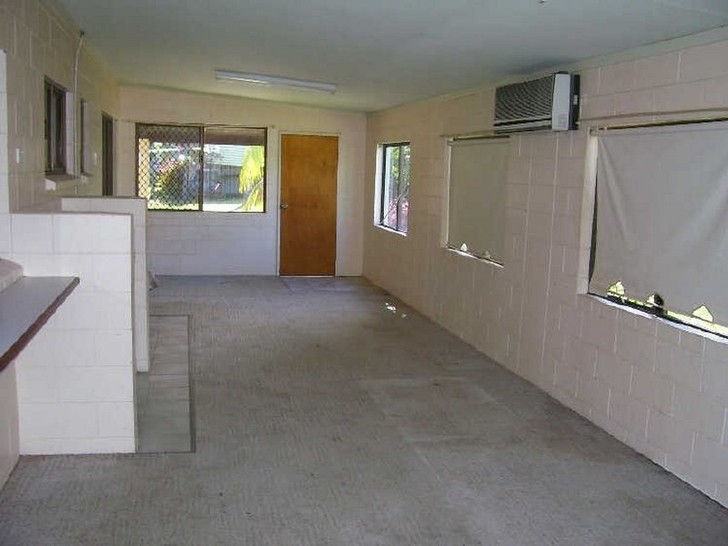 33 Sirius Street, Bentley Park QLD 4869