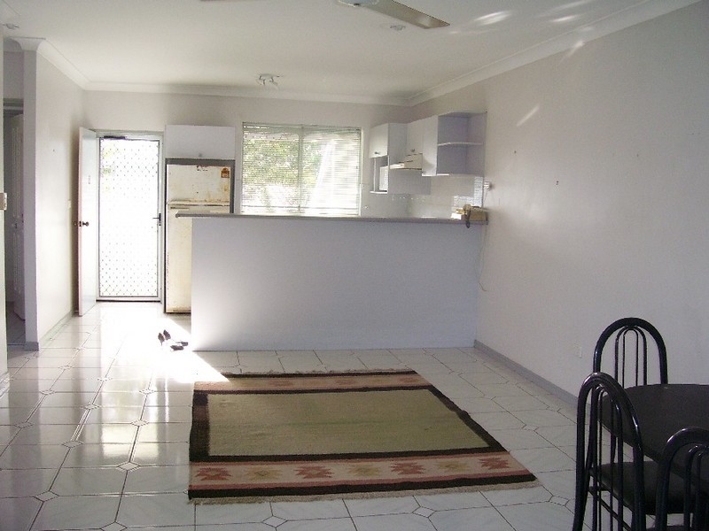 12/13 Givens Street, Westcourt QLD 4870