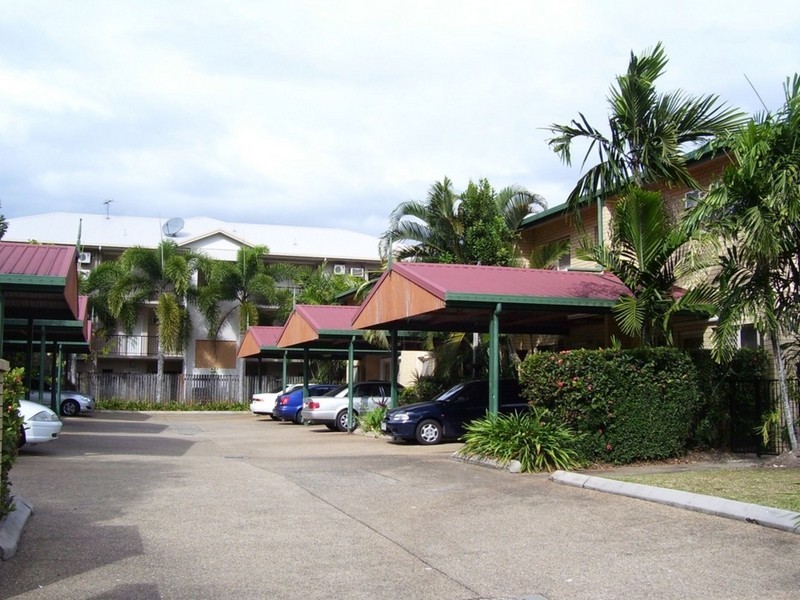 6/5 Grantala Street, Manoora QLD 4870