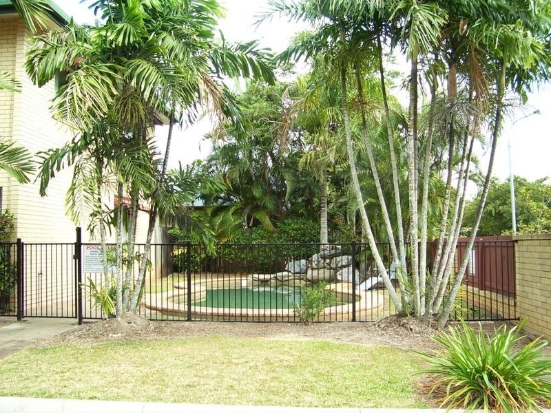 6/5 Grantala Street, Manoora QLD 4870