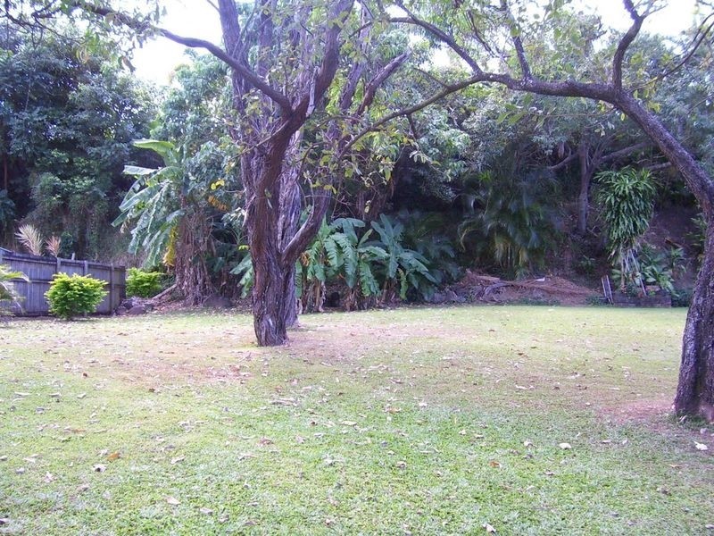 5 Andrea Close, Mooroobool QLD 4870