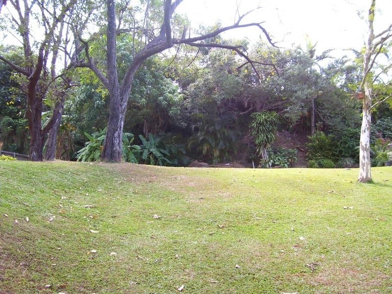 5 Andrea Close, Mooroobool QLD 4870