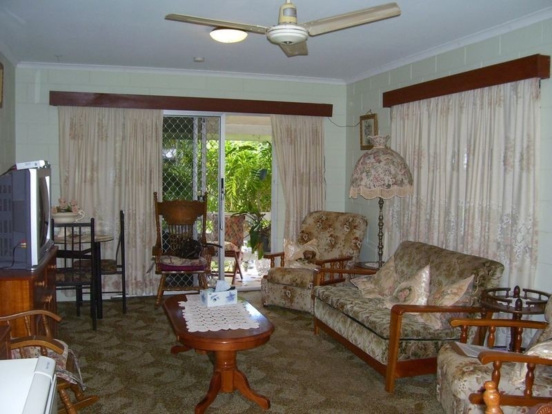 5 Rita Close, Woree QLD 4868