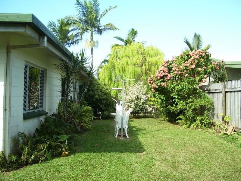 5 Rita Close, Woree QLD 4868