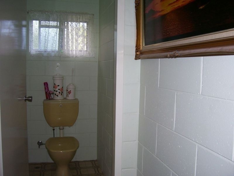 5 Rita Close, Woree QLD 4868