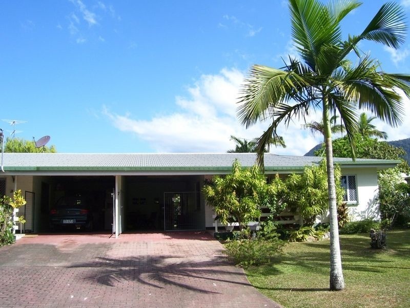 5 Rita Close, Woree QLD 4868